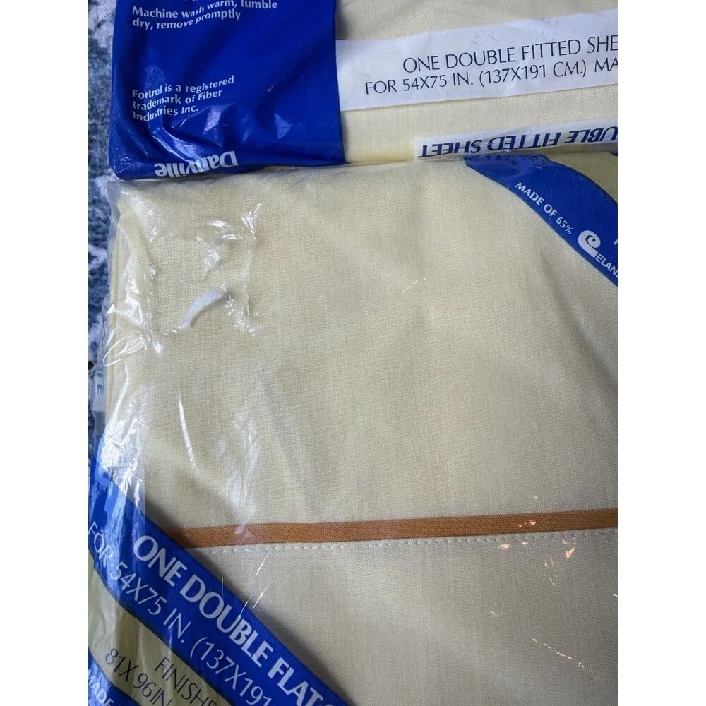 Vintage Dan River Fitted and Flat Yellow No-Iron Cotton Blend Double Sheet Set